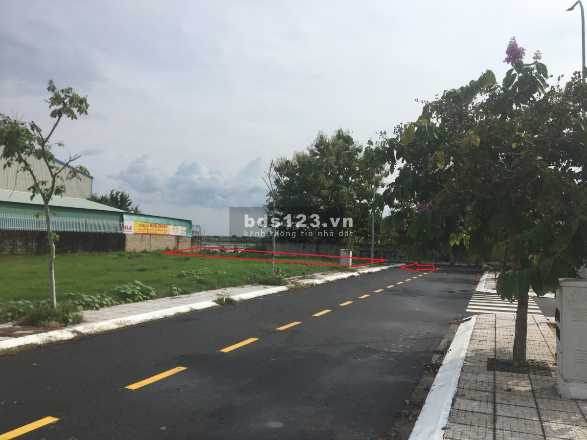 Khách kẹt tiền bán gấp lô đất ngay thị trấn Long Điền, Bà Rịa - Vũng Tàu, chỉ 15tr/m2.