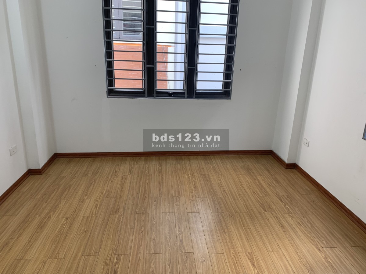 Một căn duy nhất. Nhà hai mặt thoáng tại Phúc Lợi Long Biên dtsd 40m2, gần 3 tỷ