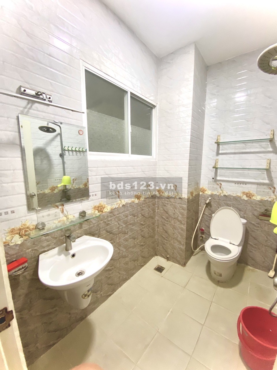 Căn hộ 1 Phòng ngủ, Balcony, Cộng Hòa Quận Tân Bình, giá 7,2 triệu/tháng