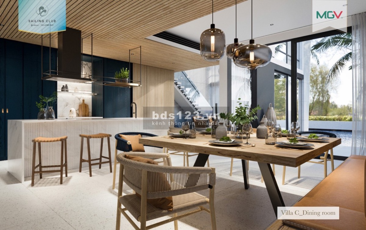 Bán ngay căn biệt thự mặt biển 254m2 giá 135tr/m đầy đủ nội thất 5 sao, pháp lý lâu dài