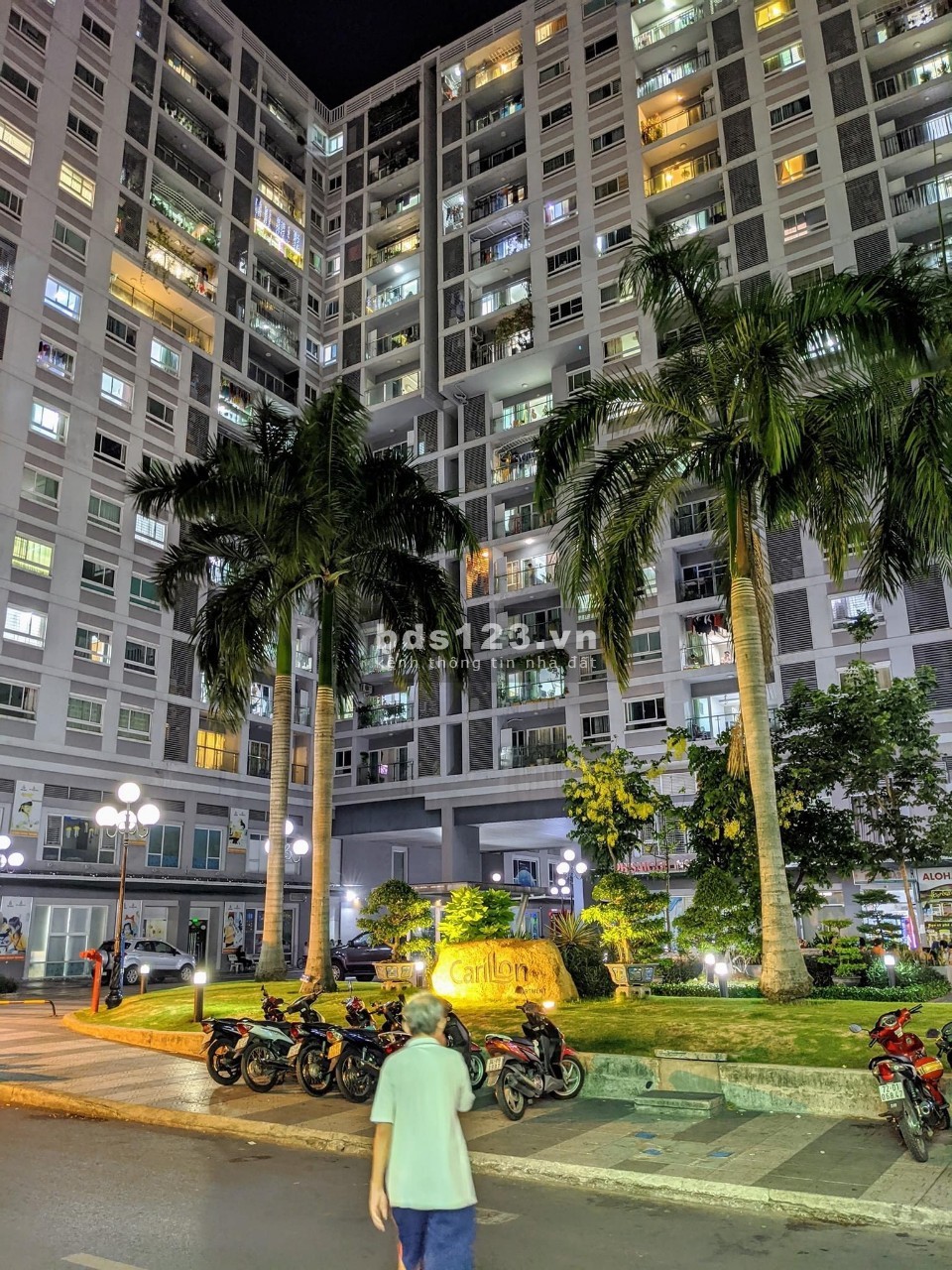 Cần bán căn hộ góc 2PN 2WC chung cư Carillon Apartment Quận Tân Bình lh 0948525111