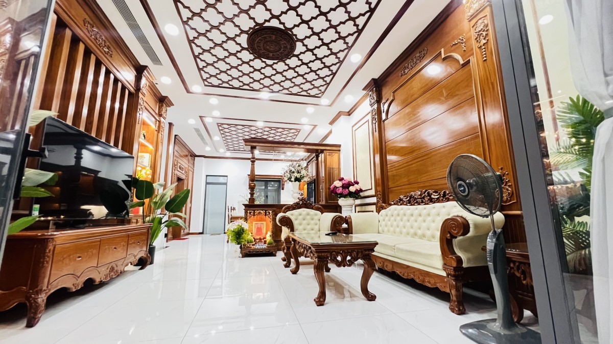Quận Tân Phú, Chính chủ nhà 8x15, 4 lầu có gara oto,cần ra đi gấp bớt lộc cho ai thiện chí
