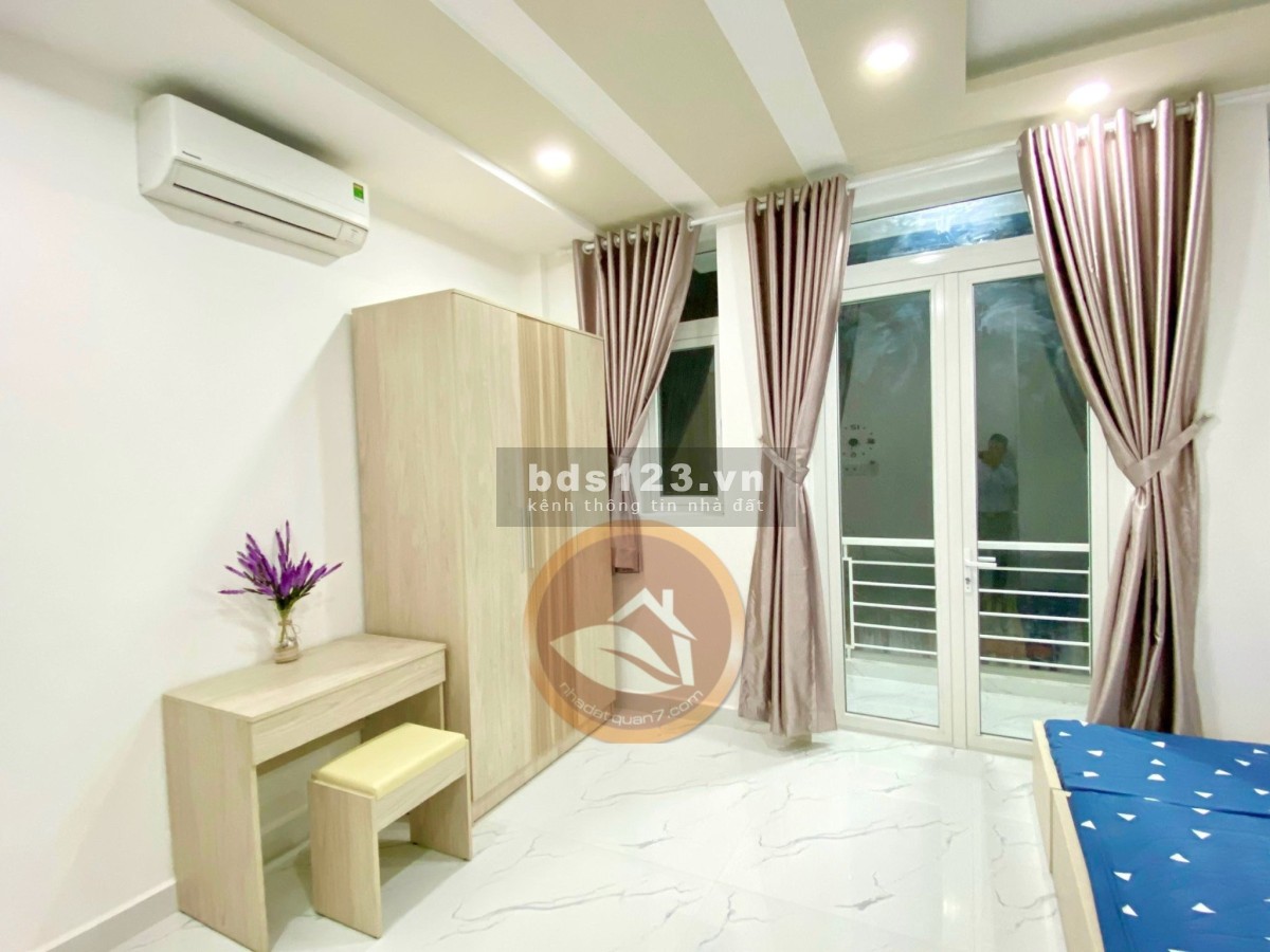 Nhà 3 lầu thu nhập cao hẻm xe hơi ra vào thoải mái 60 Lâm Văn Bền, Quận 7
