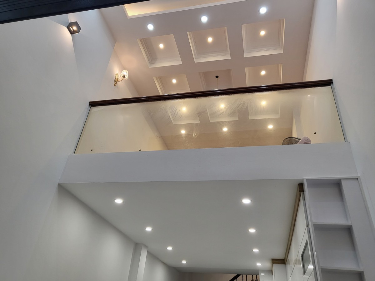 Nhà mới Xã Đàn 30m 5 tầng 3.5 m mặt tiền giá 3.9 tỷ Đống Đa, Hà Nội