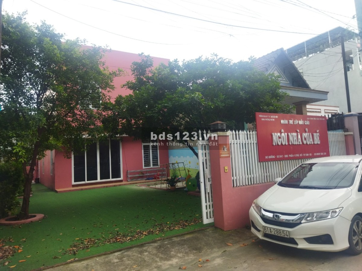 Bán nhà lầu đường Phạm Ngọc Thạch, P. Phú Mỹ, TDM, BD. Ngang 10m x Dài 27m. Giá 7,5 tỷ. Sổ đỏ.