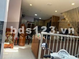 Bán nhà Xô Viết Nghệ Tĩnh 43m2, xe tải đậu cách nhà 15m, 3 tầng, 3 phòng giá chỉ 5.9 tỷ.