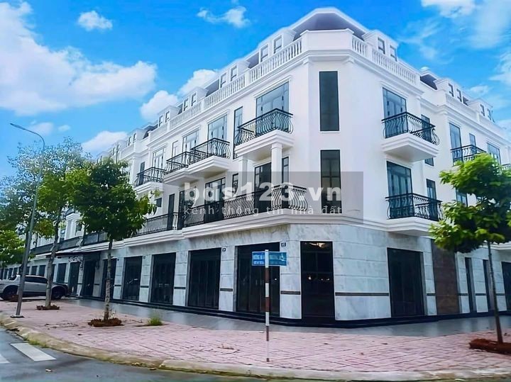 Bán nhà 1 trệt 2 lầu thành phố Châu Đốc hỗ trợ vay ngân hàng