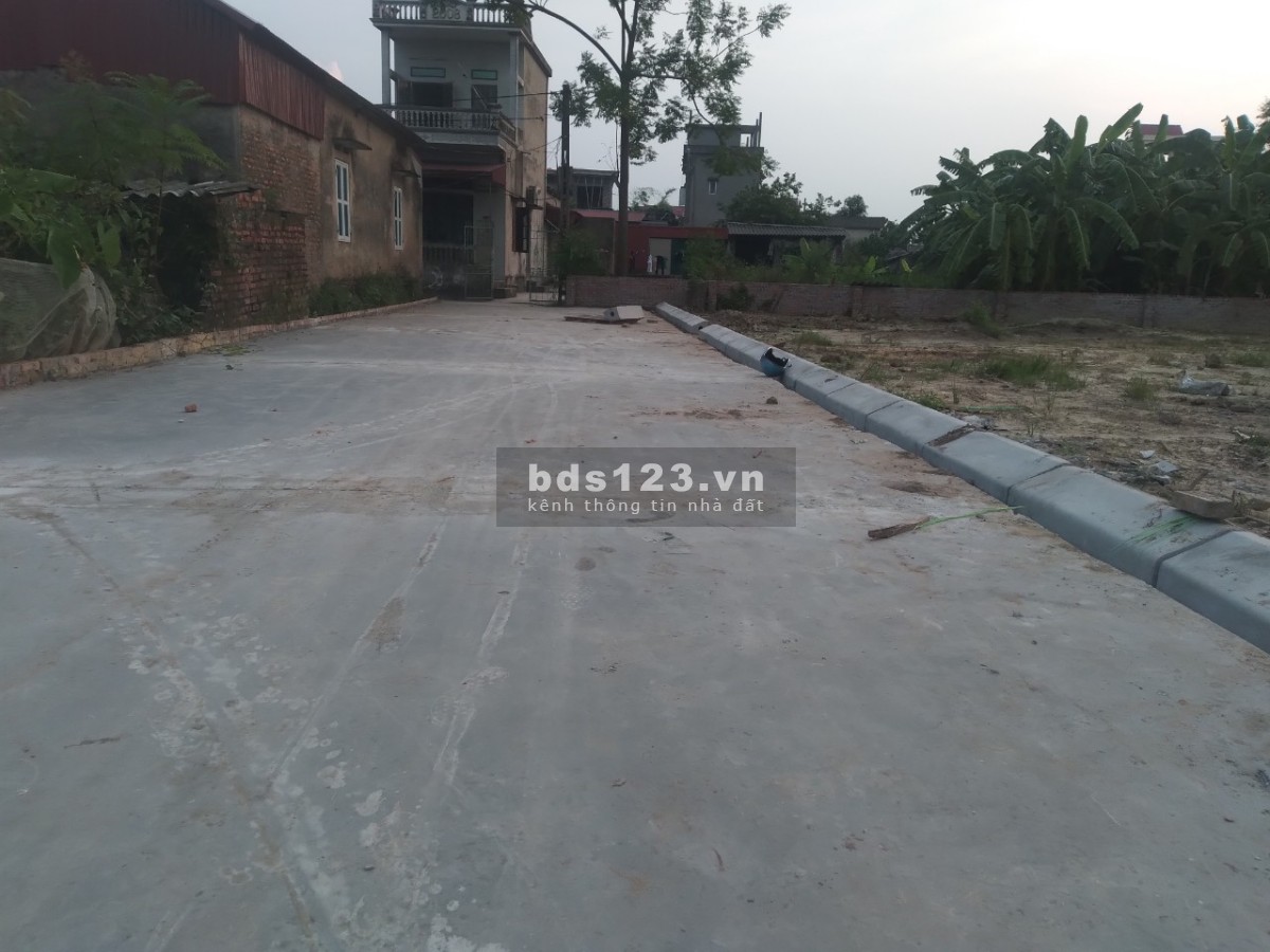 Bán Đất ven khu công nghiệp Bình Giang, gần chợ trường học giá rẻ
