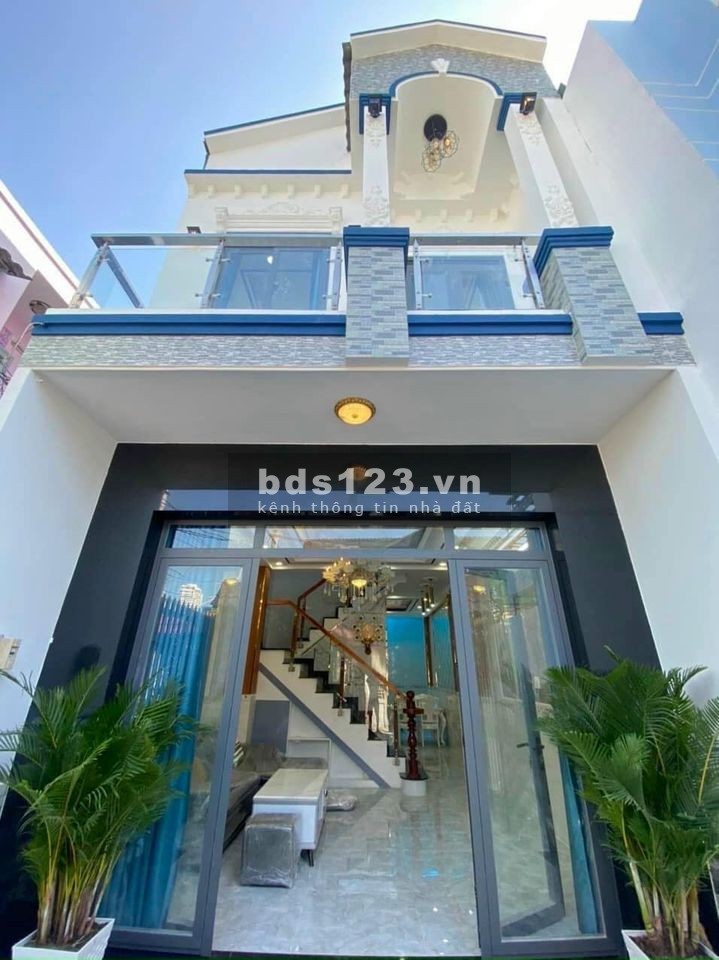 Nhà đẹp như hình, 73m2(2pn) nội thất sịn sò 650tr/SHR, full NT, dọn ở, Nguyễn Văn Bứa 0395171772