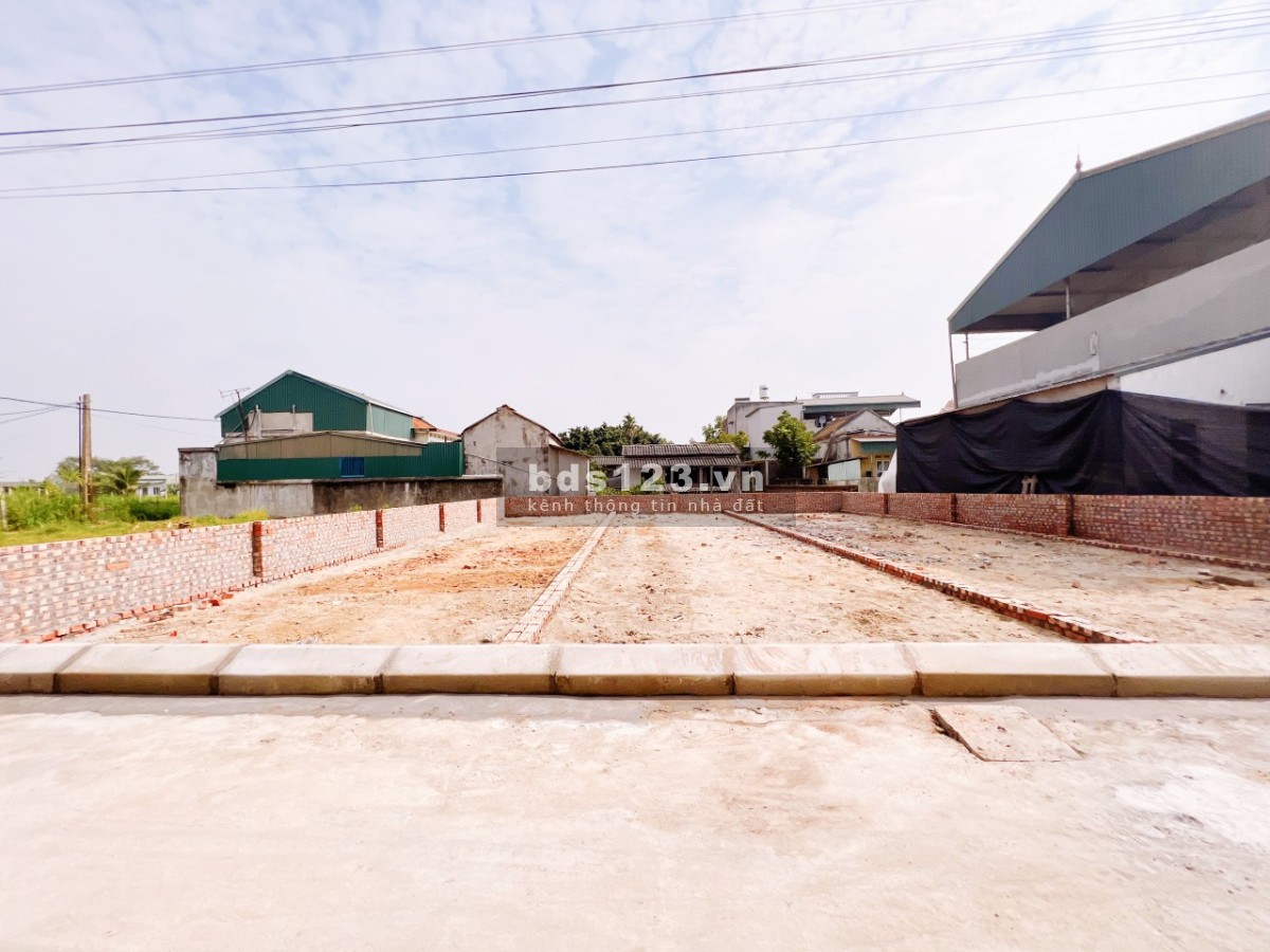 Bán Đất ven khu công nghiệp Bình Giang, gần chợ trường học giá rẻ