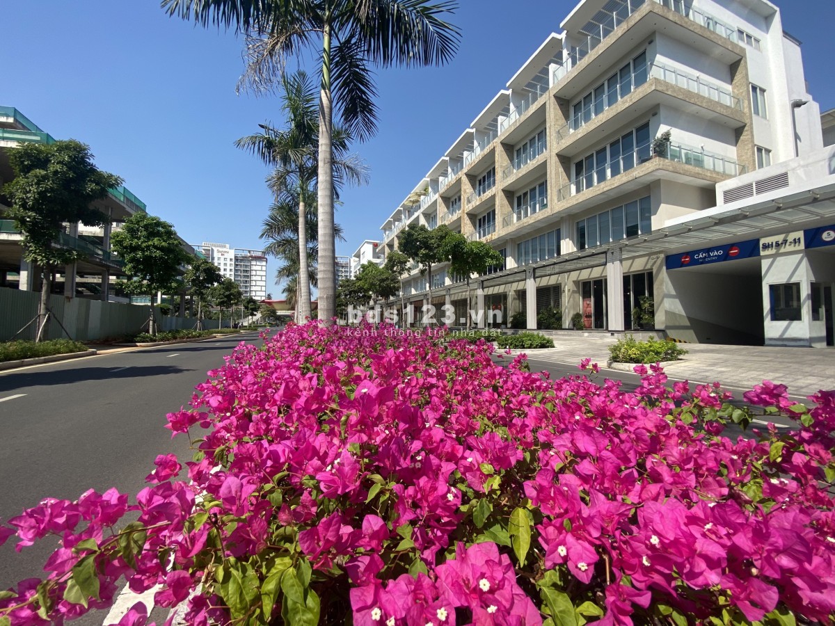 Cho thuê shophouse căn góc Nguyễn Cơ Thạch, khu đô thị Sala Quận 2
