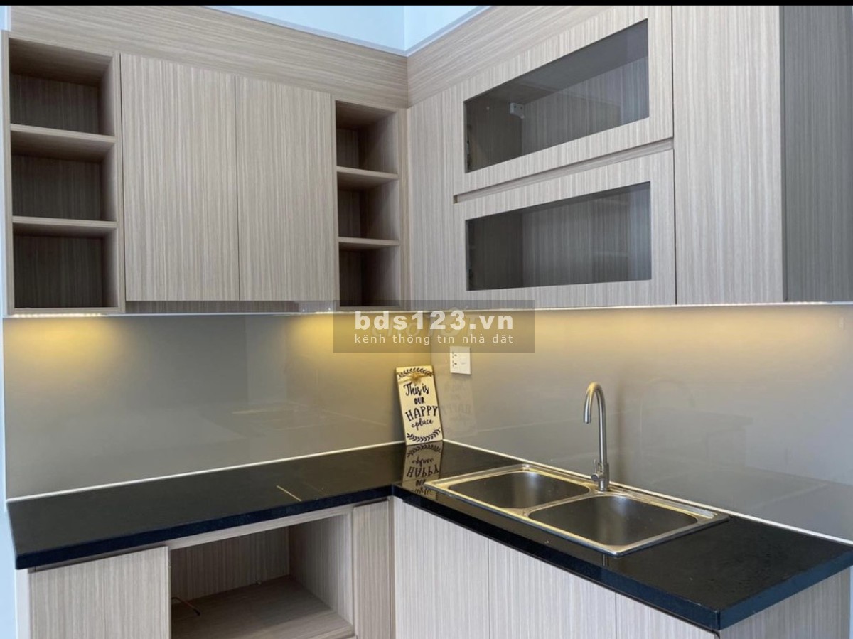 Bán căn hộ 52m2 tầng 19 c/c Lovera Vista Phong Phú Bình Chánh