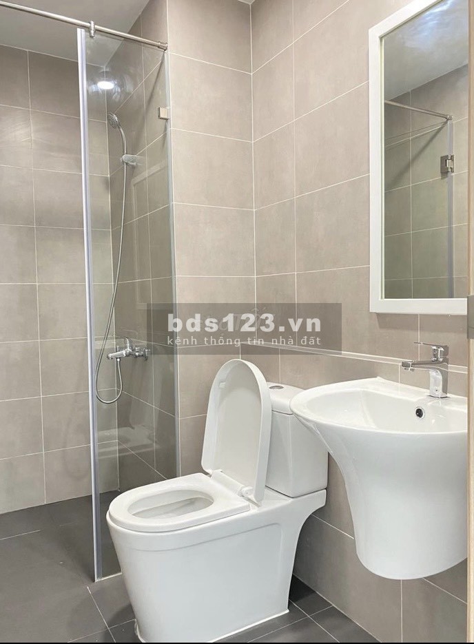Bán căn hộ 52m2 tầng 19 c/c Lovera Vista Phong Phú Bình Chánh