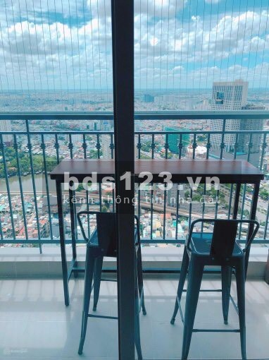Gia đình đi định cư nước ngoài nên cần bán gấp căn góc 3 phòng ngủ view thoáng mát