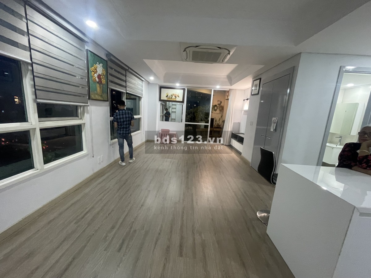 Cho thuê căn hộ 3PN The Manor, Quận Bình Thạnh gần cầu Sài Gòn