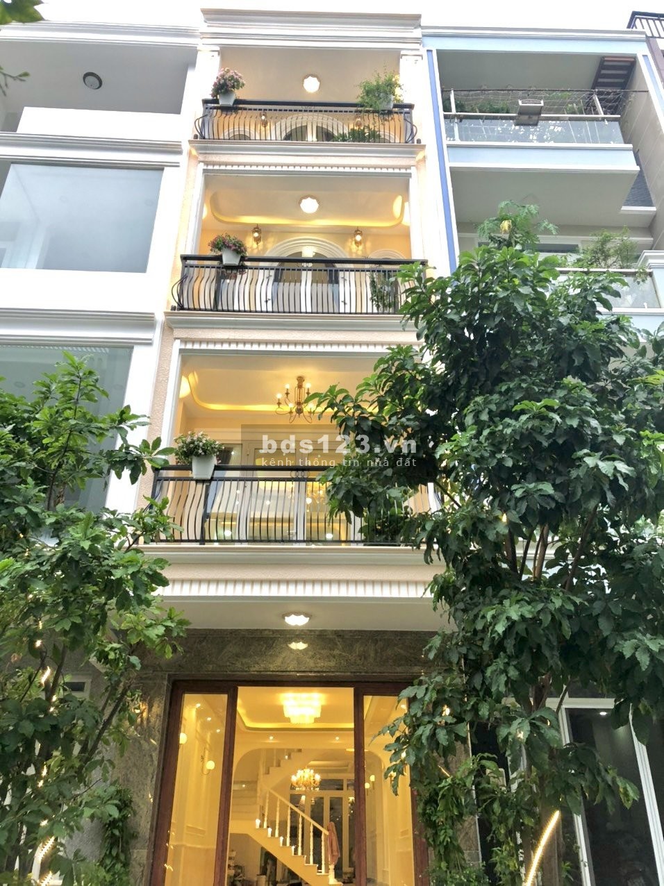 Nhà đẹp khu công ích Phạm Hữu Lầu, Quận 7 2 lầu giá tốt đầu tư