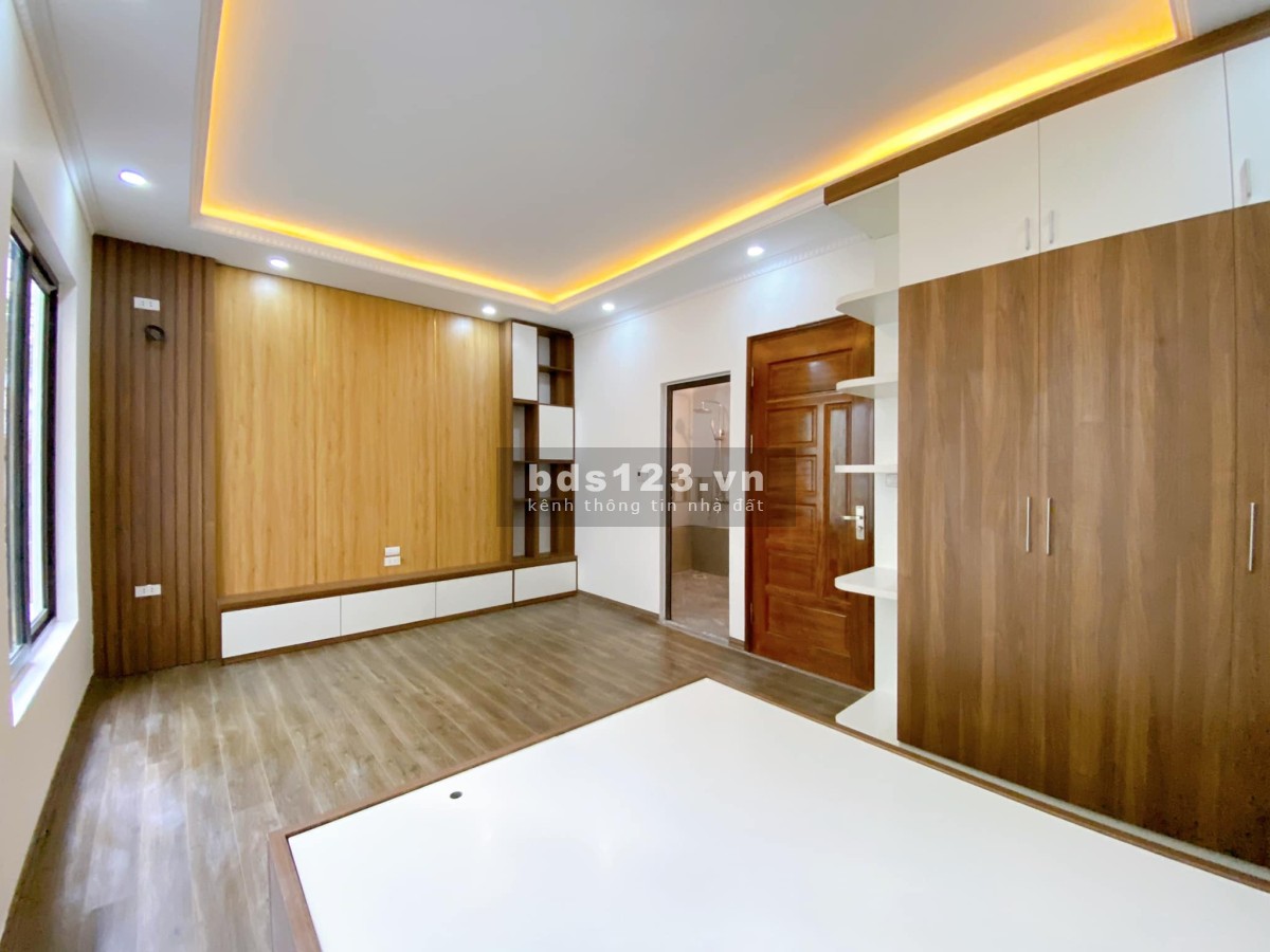 Bán nhà phố Nhân Hoà, ngõ ô tô tránh 30m ra mặt phố, nhà Full nội thất