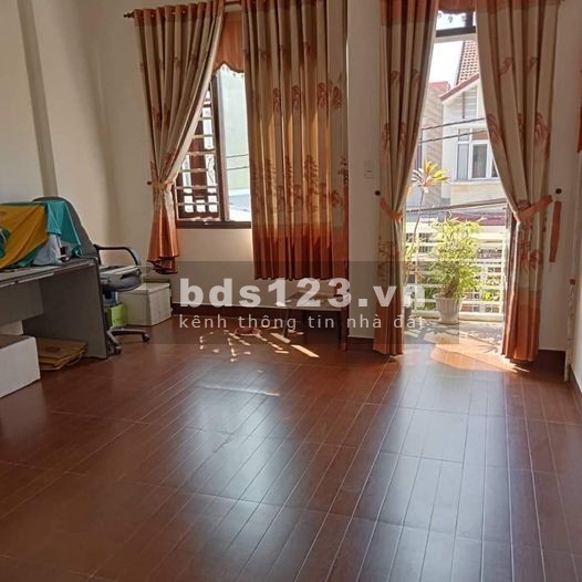 Bán nhà khu dân cư đông đúc giá 4,45 tỷ diện tích sư dụng 100m2