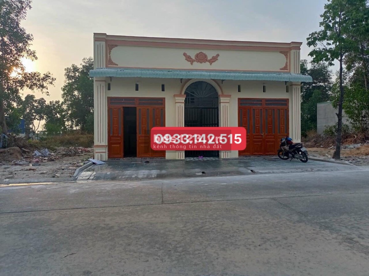 Cần bán căn nhà trọ ở Mỹ Phước 3, đường DK12 thông dài, ngay cạnh chợ đêm