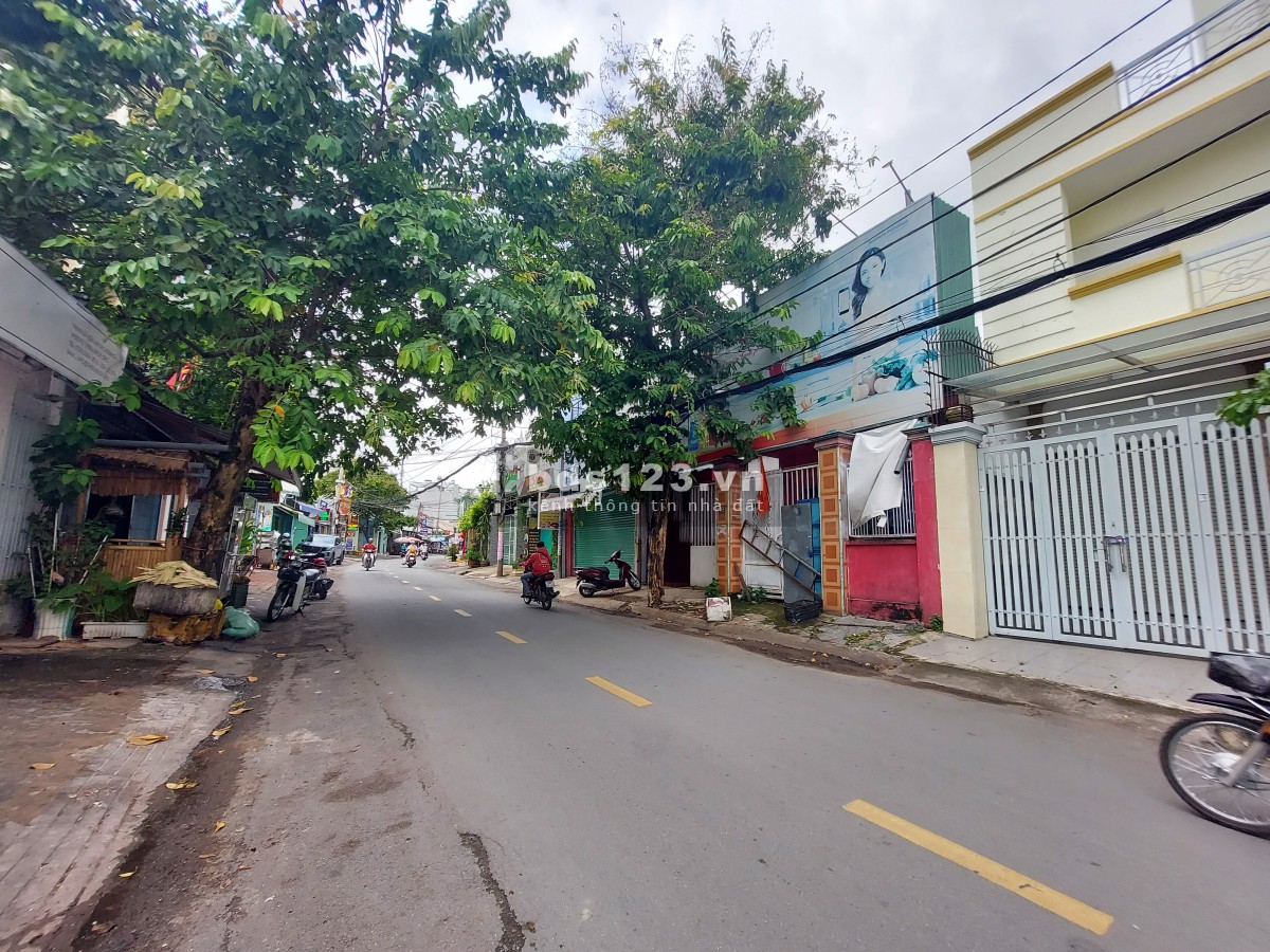 Bán nhà mặt tiền Nguyễn Tuyển Q2, 98m2, 19,99 tỷ. mặt tiền rộng 12m9. gần unbd phường