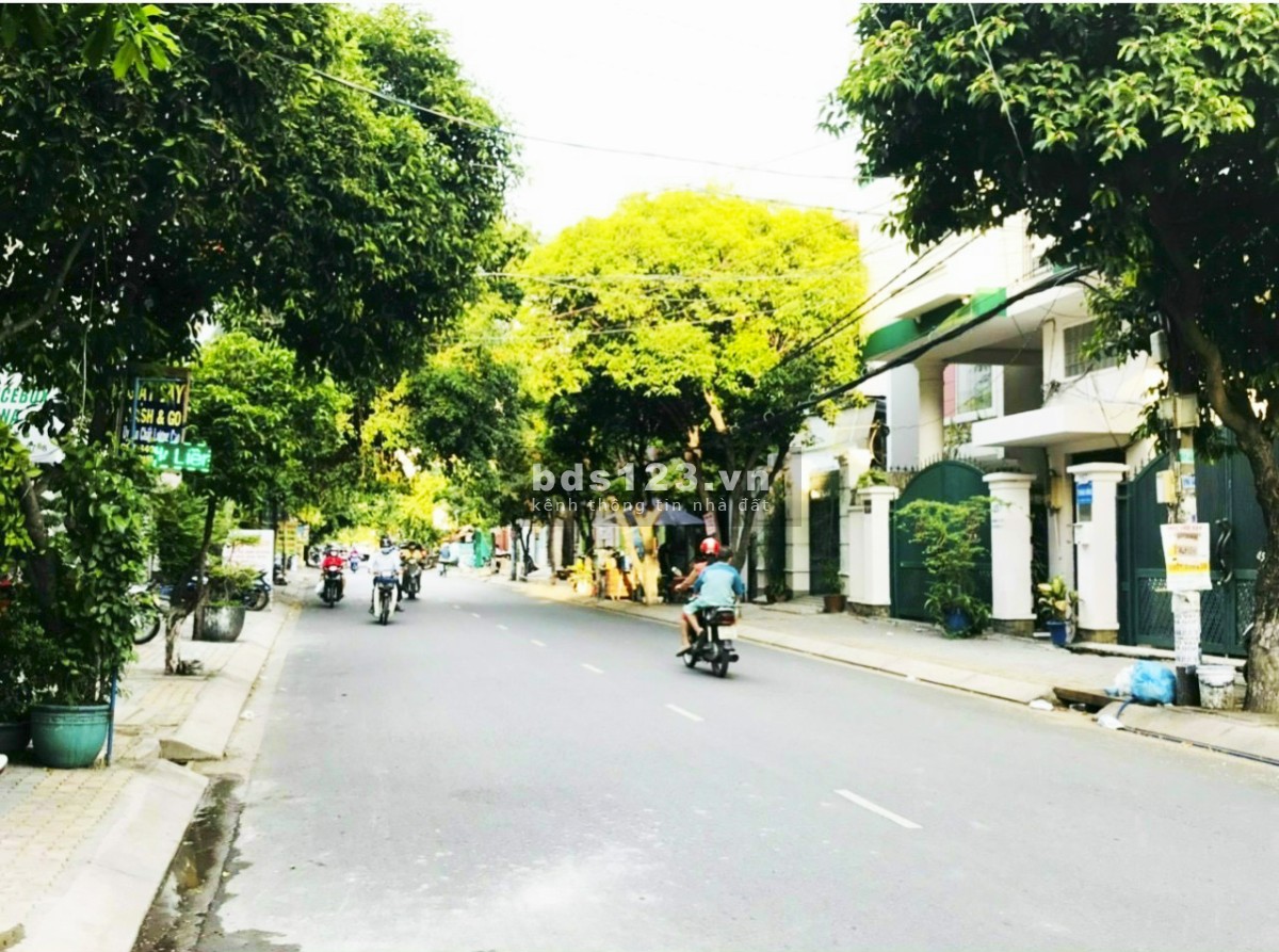 Bán nhà mặt tiền đường số 53, phường Tân Quy, Quận 7