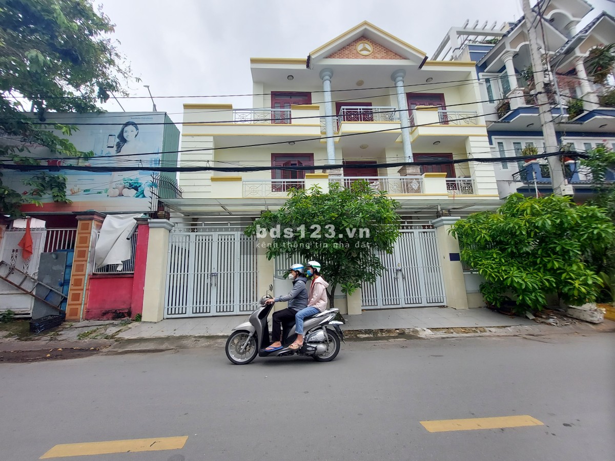 Bán nhà mặt tiền Nguyễn Tuyển Q2, 98m2, 19,99 tỷ. mặt tiền rộng 12m9. gần unbd phường