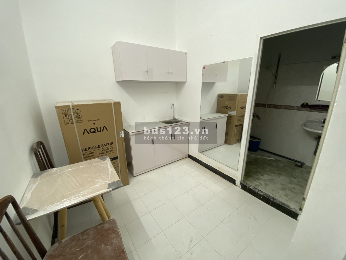 Cho thuê căn hộ studio Phú Nhuận giá rẻ phòng đẹp có Balcon
