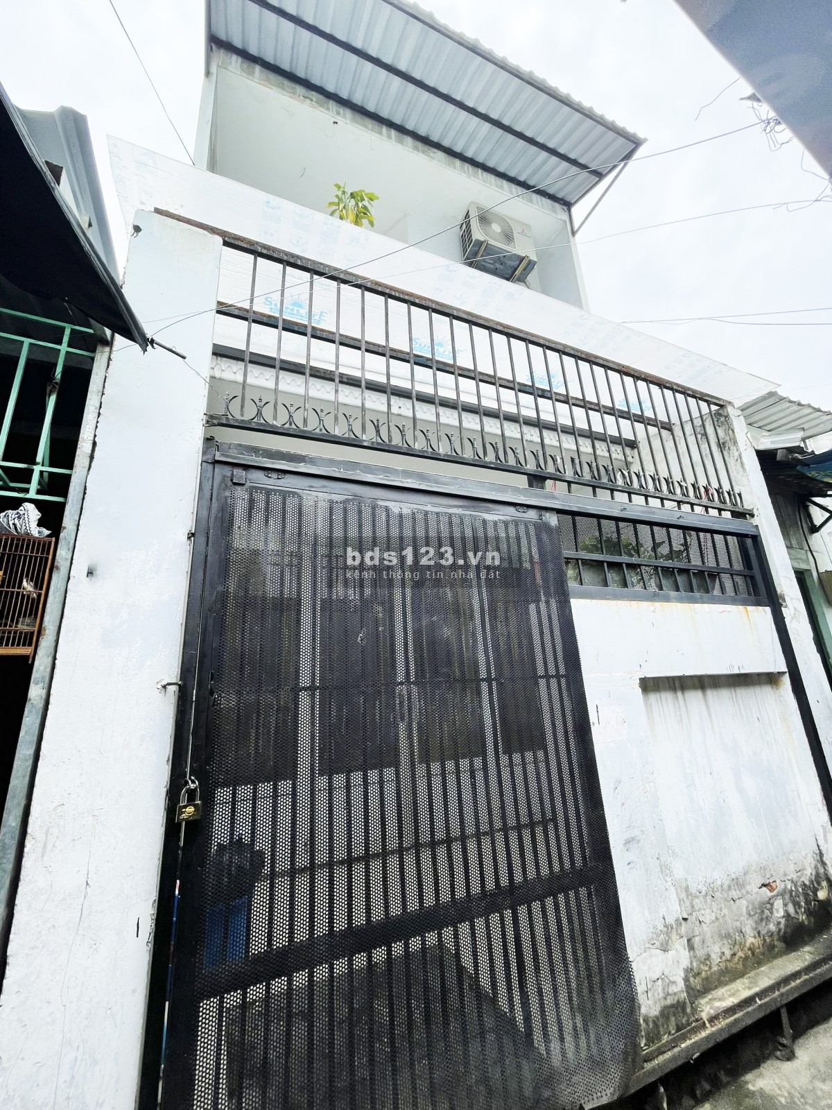 Bán nhà 1 lầu hẻm rộng 4m đường Huỳnh Tấn Phát, P. Tân Thuận Tây, Quận 7