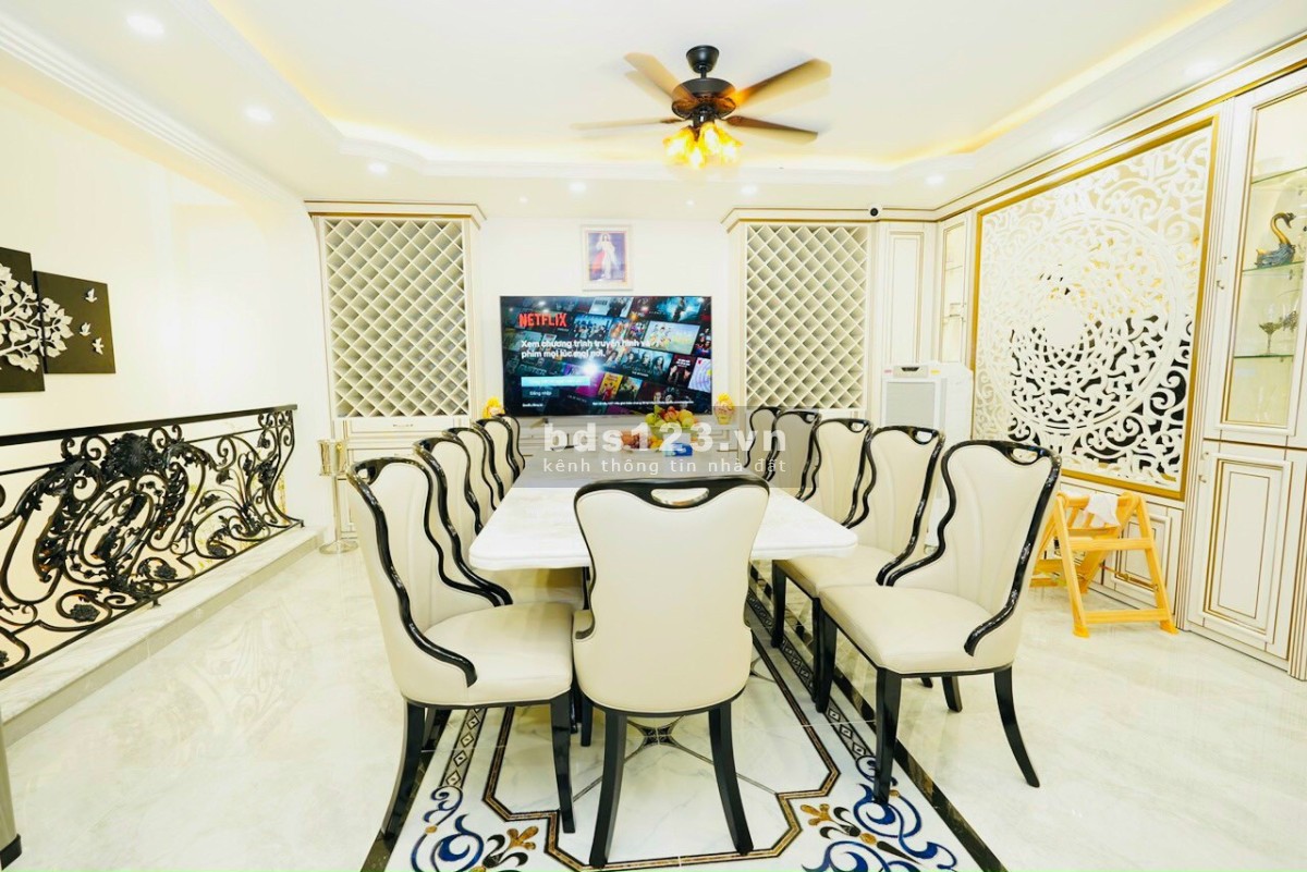 Bán gấp căn mặt tiền Tân Hải F.13 quận Tân Bình sổ chính chủ, giá tốt