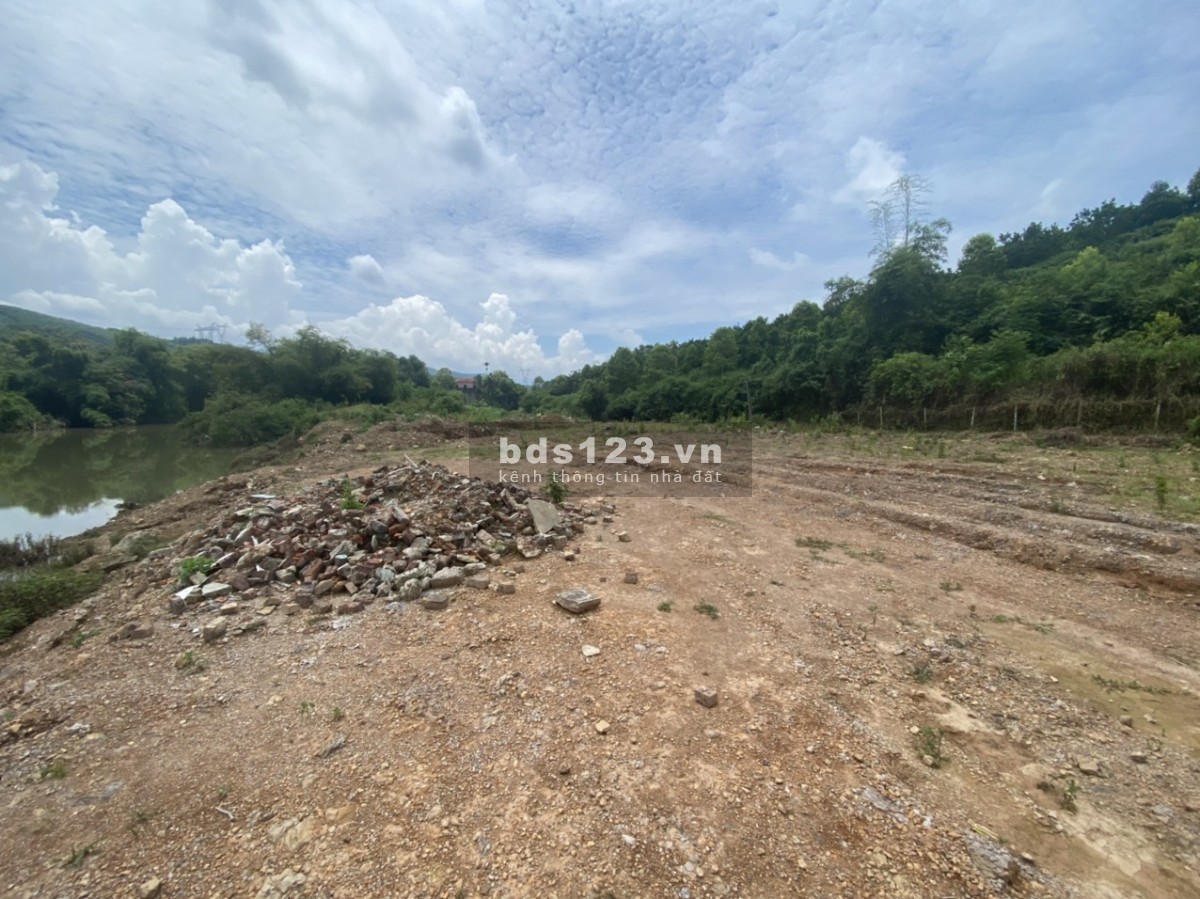 Bán siêu phẩm bám sông Bưởi tại Tân Lạc-Hòa Bình giá chỉ hơn 700k/m2 lh 0982876689