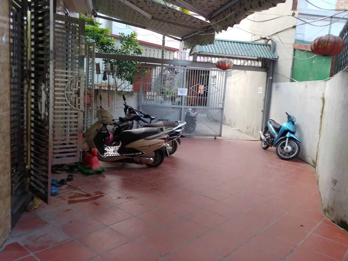 Bán lô góc nhà ngõ phố Gia Quất Quận Long Biên khu dân cư nhà mới