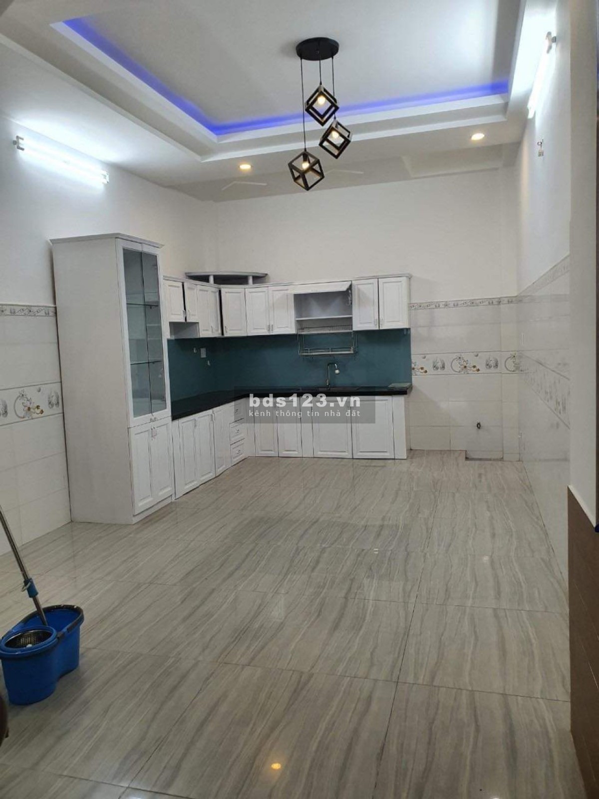 Bán nhà hẻm xe hơi 8M Lê Văn Qưới Quận Bình Tân liên hệ 0941756979