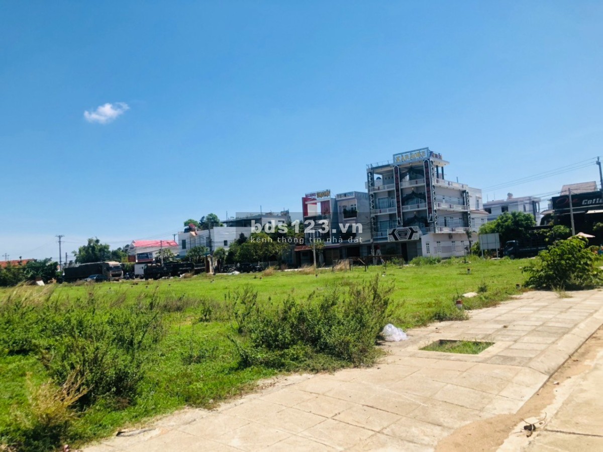 Đất thổ cư đối diện cf suối đá giá 1.8 tỷ đến 2.1 tỷ/lô, giá 14 triệu/m2, sổ đỏ