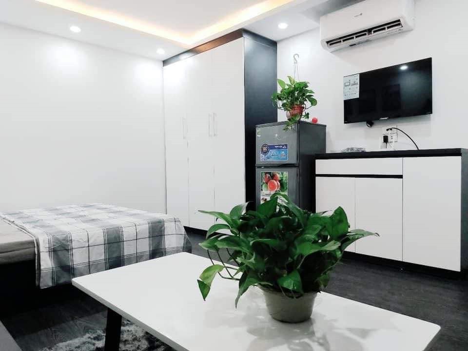 Bán nhà chung cư MINI Cầu Diễn, Quận Từ Liêm 130M 7 tầng mt 14m giá 19 tỷ