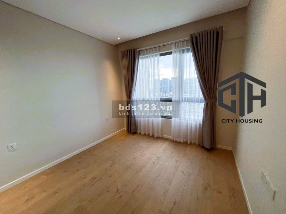 Available - Nhà đang trống. 1 căn 2pn duy nhất còn lại tại Đảo Kim Cương. Tâm: 0902.0506.43