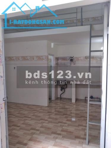 Vợ chồng tôi về quê nên cân bán ngay dảy trọ ở KCN Mỹ Phước 3
