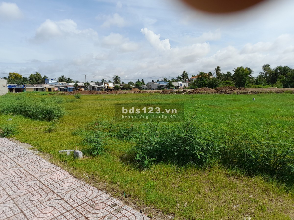 Đất nền giá rẻ đang có ở trung tâm thị trấn Thạnh Phú, tỉnh Bến Tre, giá tốt