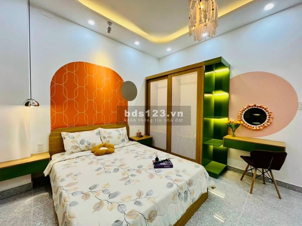Bán mặt tiền 3 tầng kế Aeon Tân Phú diện tích sử dụng 246m2, chỉ có 8.2 tỷ