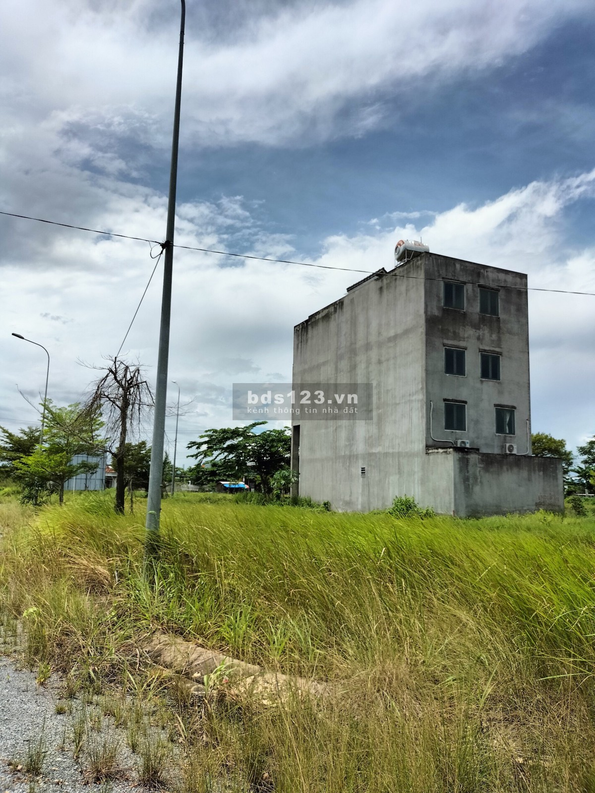 Chính chủ cần bán lô 140m2 KDC Daresco vị trí đẹp, view sông