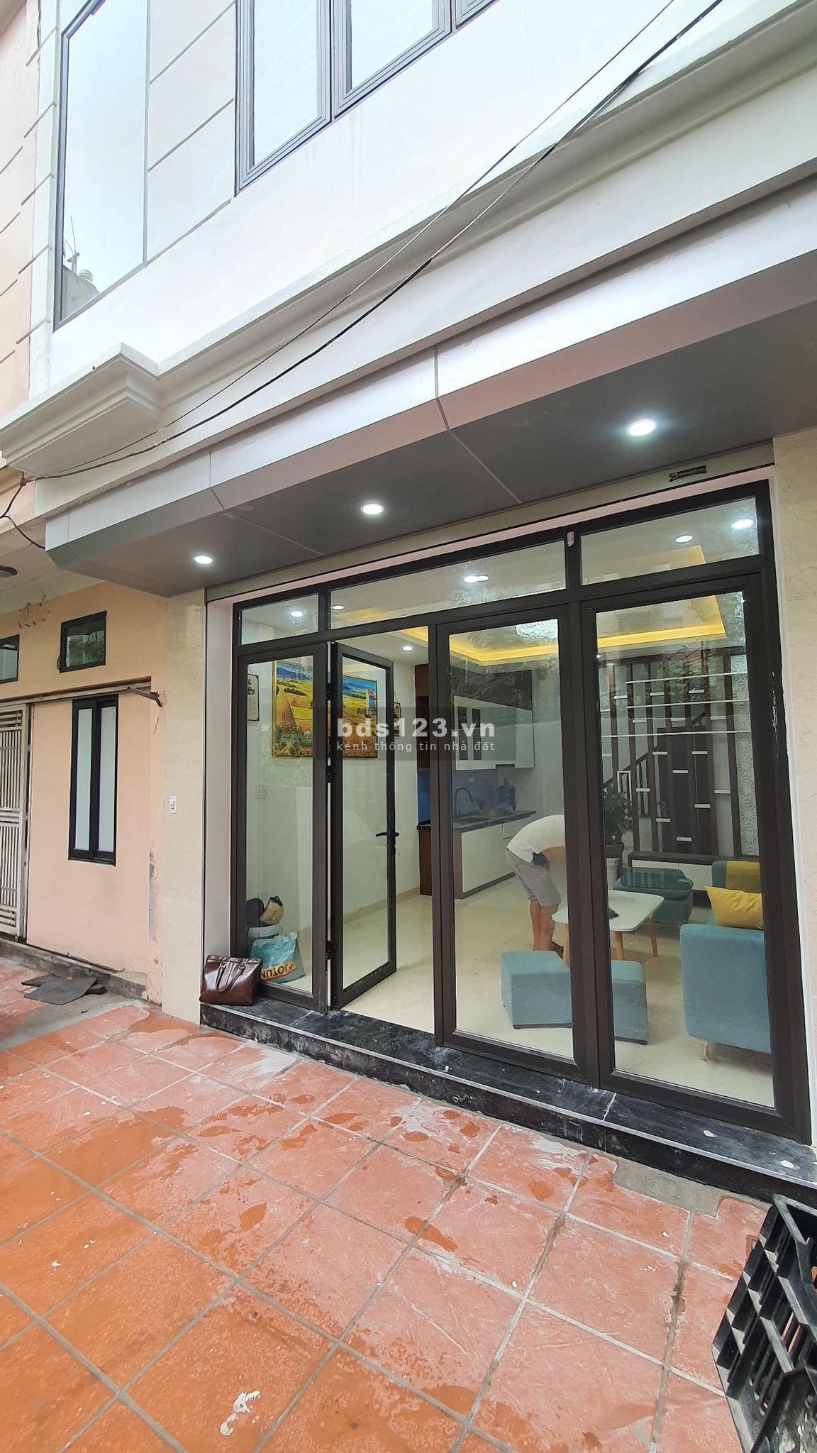 Bán nhà riêng trung tâm quận Cầu Giấy gần phố gần ô tô FULL công năng sổ vuông A4