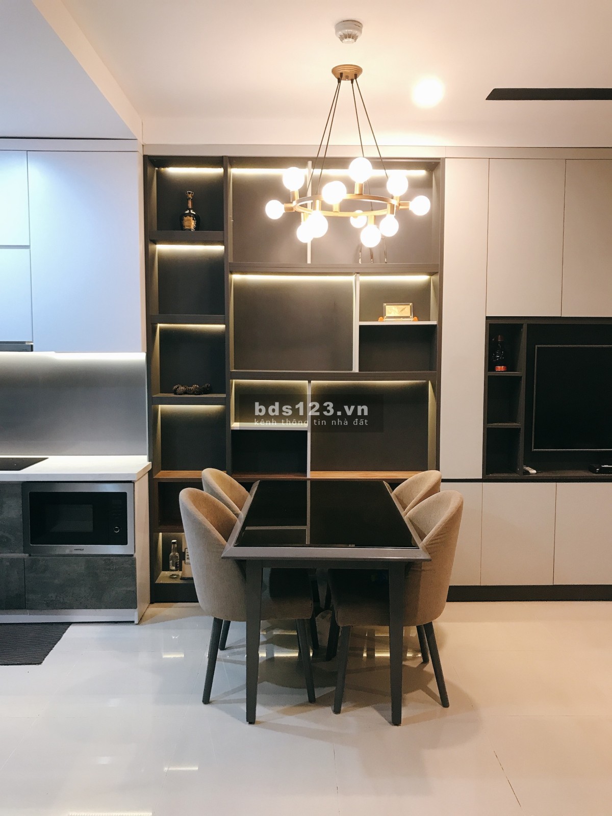 Chuyên chuyển nhượng căn hộ 1,2,3 phòng ngủ giá tốt dự án The Sun Avenue, quận 2. LH: 0335791172