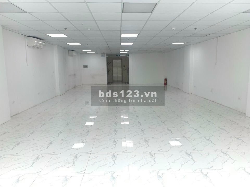 Cho thuê văn phòng giá rẻ IEC Thanh Trì liên hệ 0984462252, tiện ích đủ