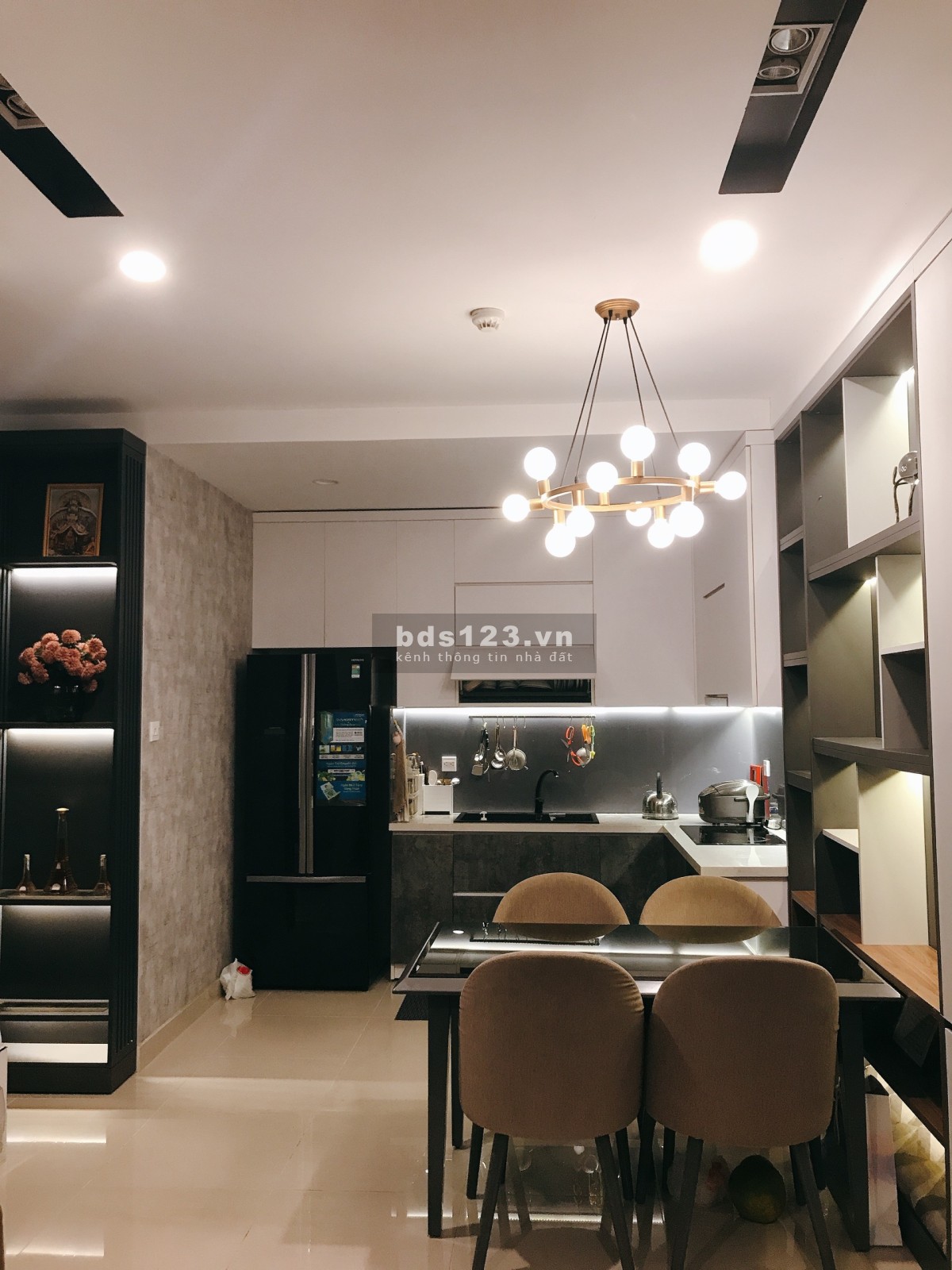 Chuyên chuyển nhượng căn hộ 1,2,3 phòng ngủ giá tốt dự án The Sun Avenue, quận 2. LH: 0335791172