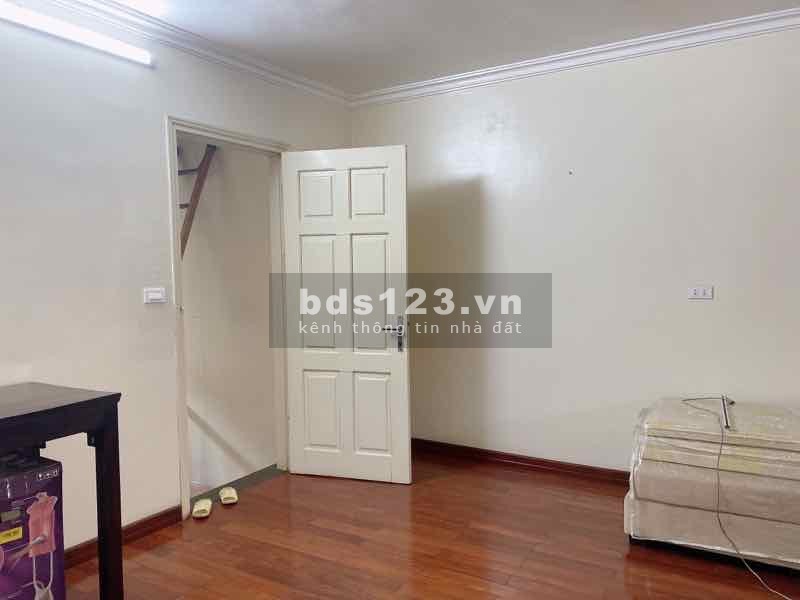 Chính chủ bán nhà Đội Cấn đúc 4 tầng giá chỉ 8,7 tỷ đồng