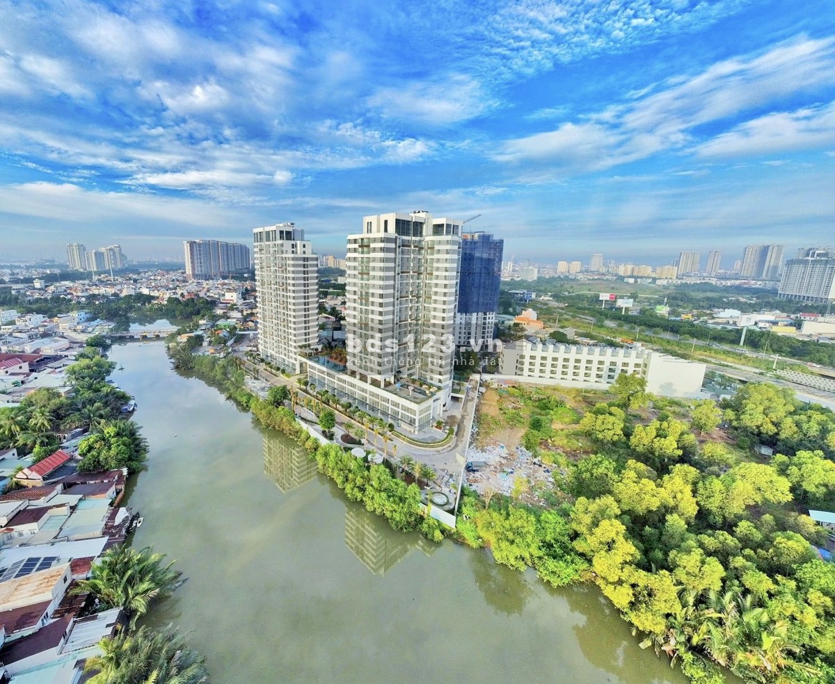 Chính chủ bán nhanh căn hộ Dlusso căn góc 3PN doukey, dt 104m2, view trực diện sông.