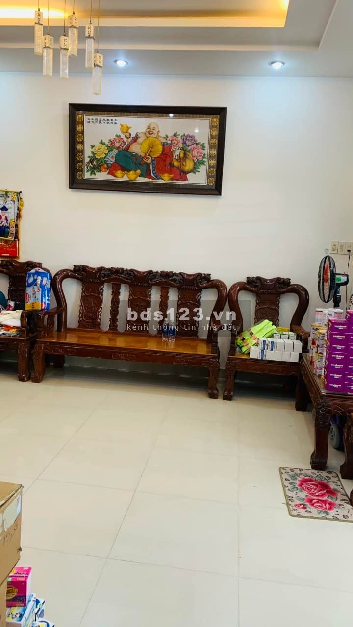 Chuyển chỗ ở chủ nhà cần bán nhanh căn 90 Nguyễn Bỉnh Khiêm, để lại toàn bộ nội thất