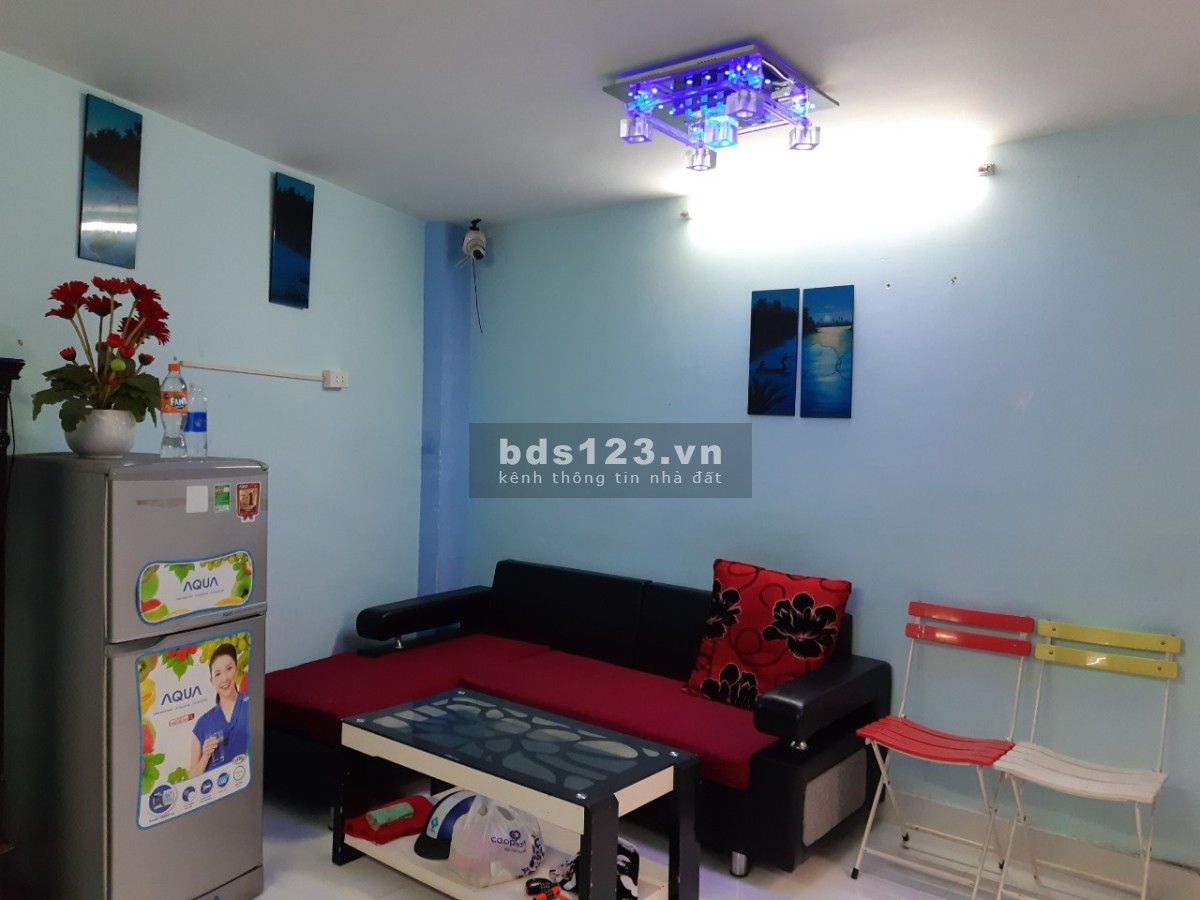 Cho thuê nhà nguyên căn Võ Văn Tần quận 3 liên hệ 0903302632