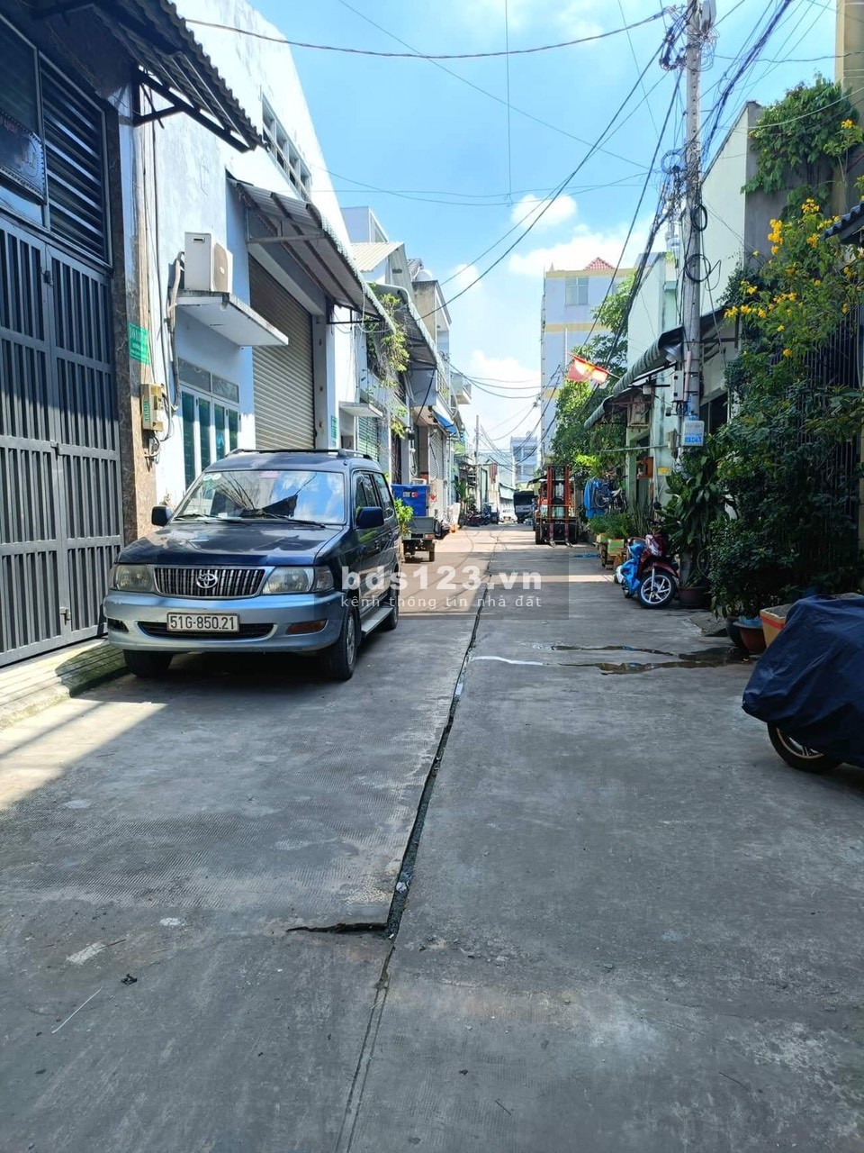 Hẻm xe hơi 4 chỗ đổ cửa Tân Hương Tân Phú diện tích 66m2 nhỉnh 5 tỷ