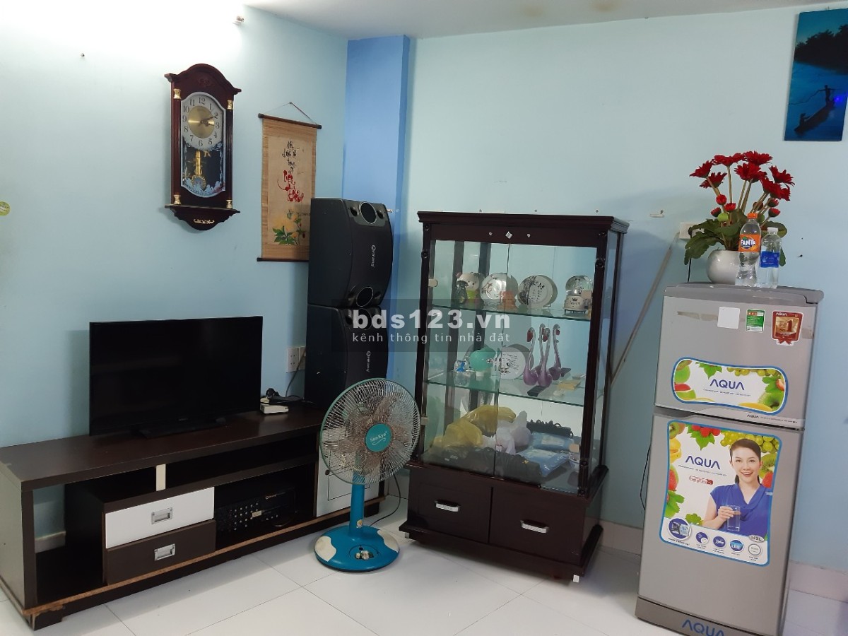 Cho thuê nhà nguyên căn Võ Văn Tần quận 3 liên hệ 0903302632
