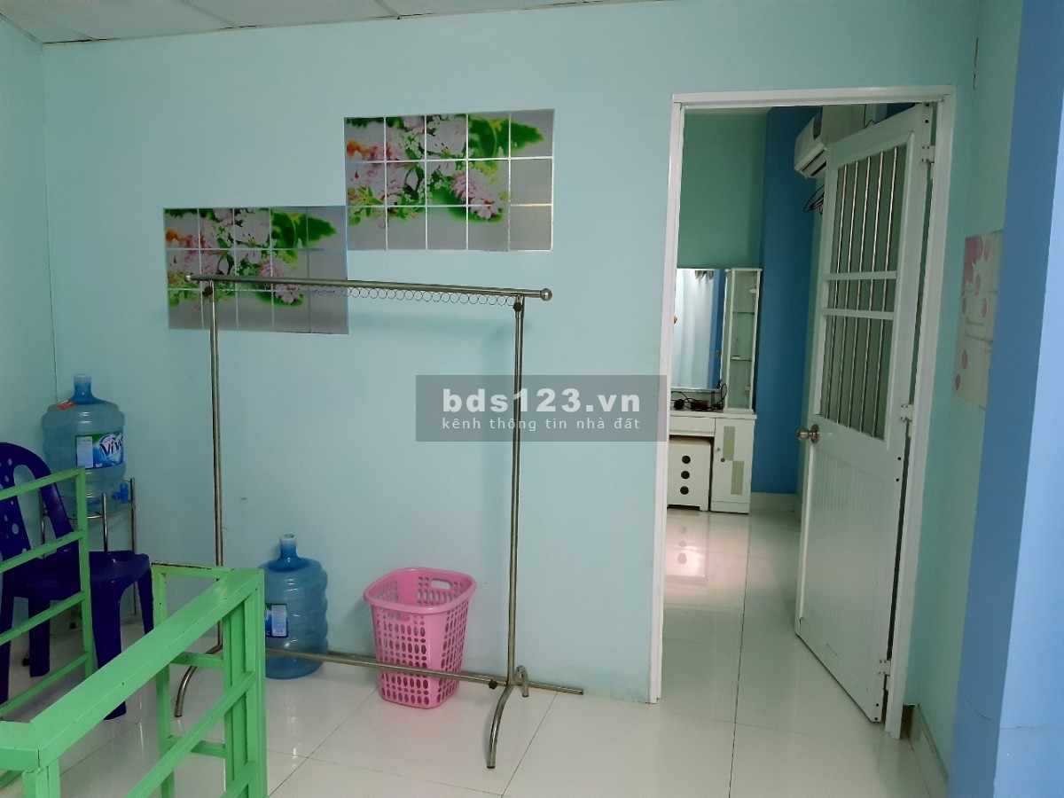 Cho thuê nhà nguyên căn Võ Văn Tần quận 3 liên hệ 0903302632